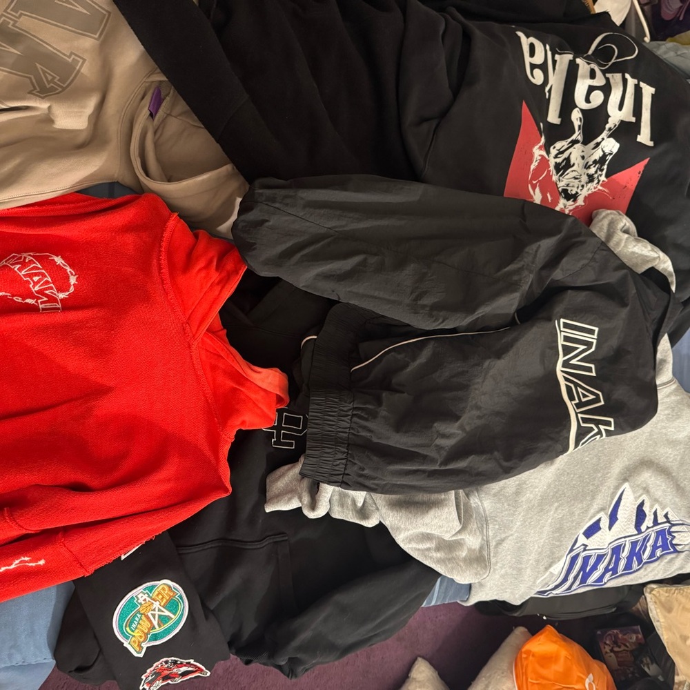 6 Inaka Power Hoodies / 1 Track jacket SIZE L-XL